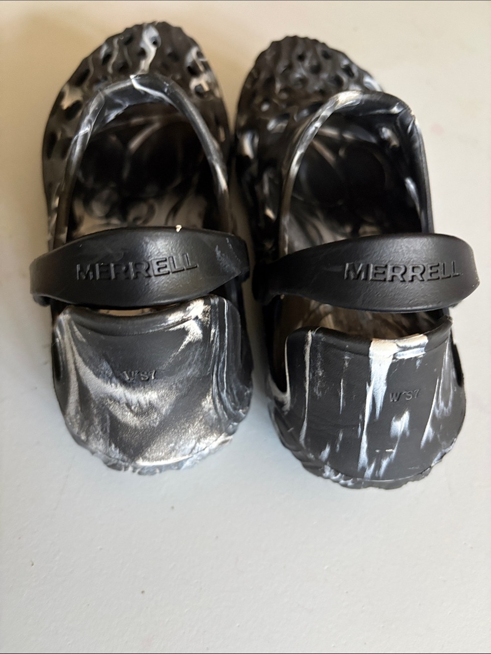 Merrell Vented Foam Clogs in Black and Silver Marble - Picture 2 of 7